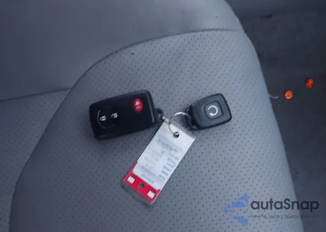 2010 Toyota Rav4 Limited z USA, uszkodzony, nr VIN JTMDF4DV7AD026294